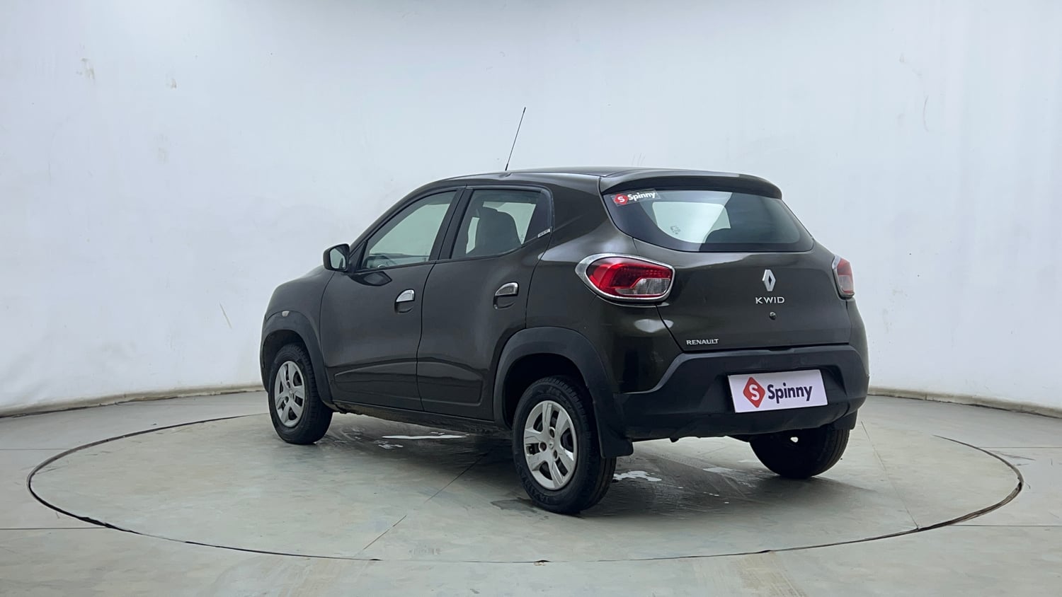 Used 2016 Renault Kwid RXT Petrol Manual exterior LEFT REAR CORNER VIEW