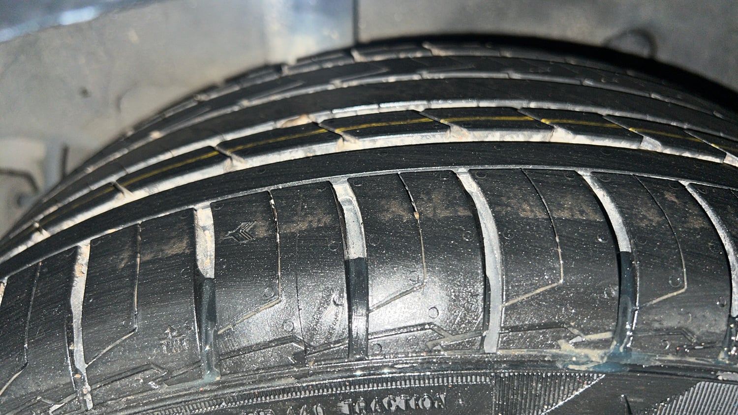 Used 2023 Hyundai Verna SX (O) 1.5 Turbo Petrol DCT Petrol Automatic tyres RIGHT REAR TYRE TREAD VIEW