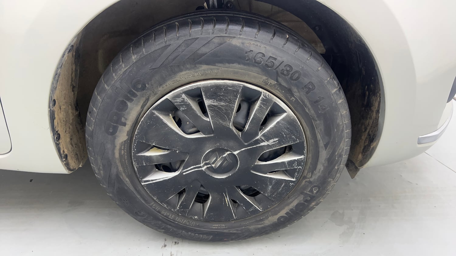 Used 2017 Maruti Suzuki Dzire VXi Petrol Manual tyres RIGHT FRONT TYRE RIM VIEW