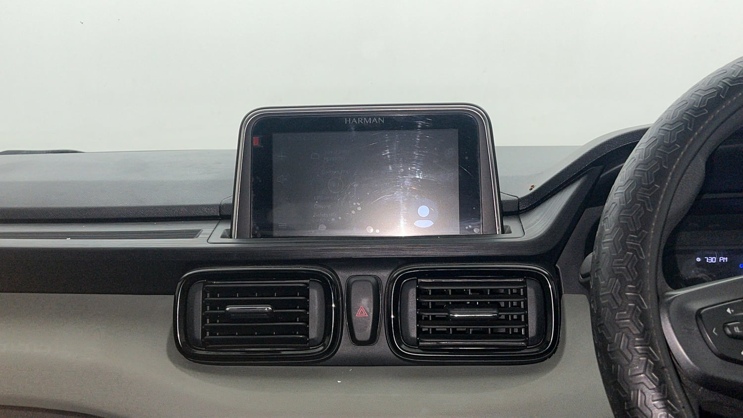 Used 2025 Tata Punch Adventure Plus Petrol Manual top_features Touch screen infotainment system