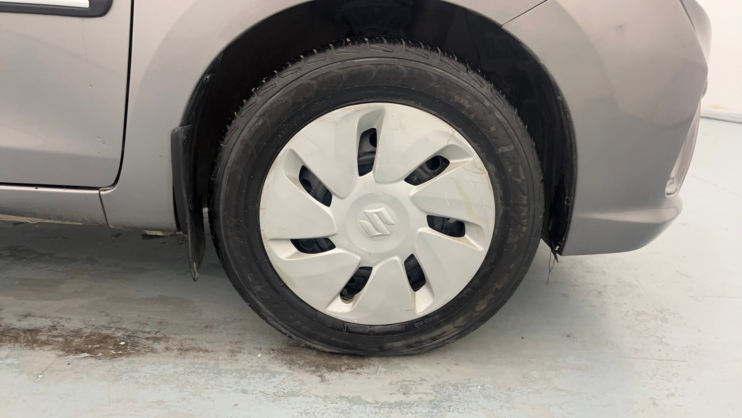 Used 2018 Maruti Suzuki Celerio VXi CNG Cng Manual tyres RIGHT FRONT TYRE RIM VIEW