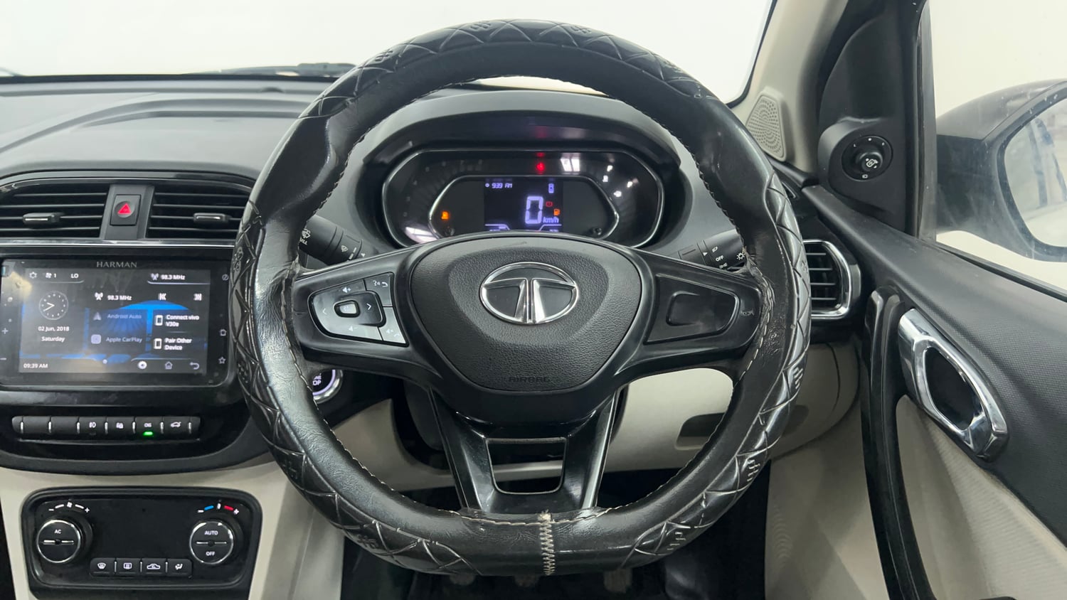 Used 2022 Tata Tigor XZ Plus CNG Cng Manual interior STEERING VIEW