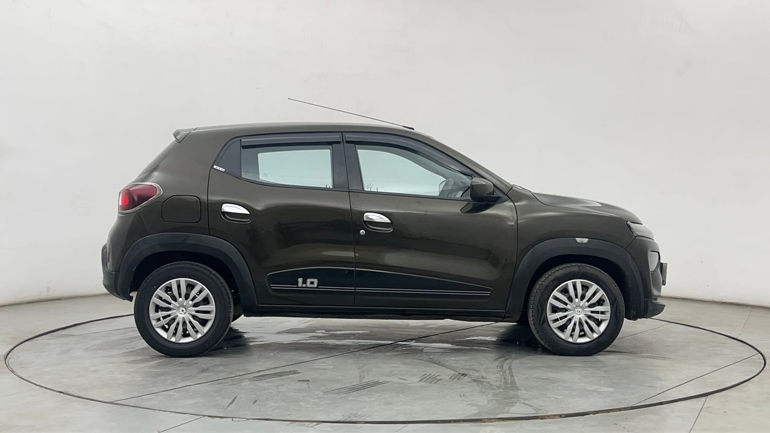 Used 2022 Renault Kwid RXT 1.0 AMT Opt Petrol Automatic exterior RIGHT SIDE VIEW