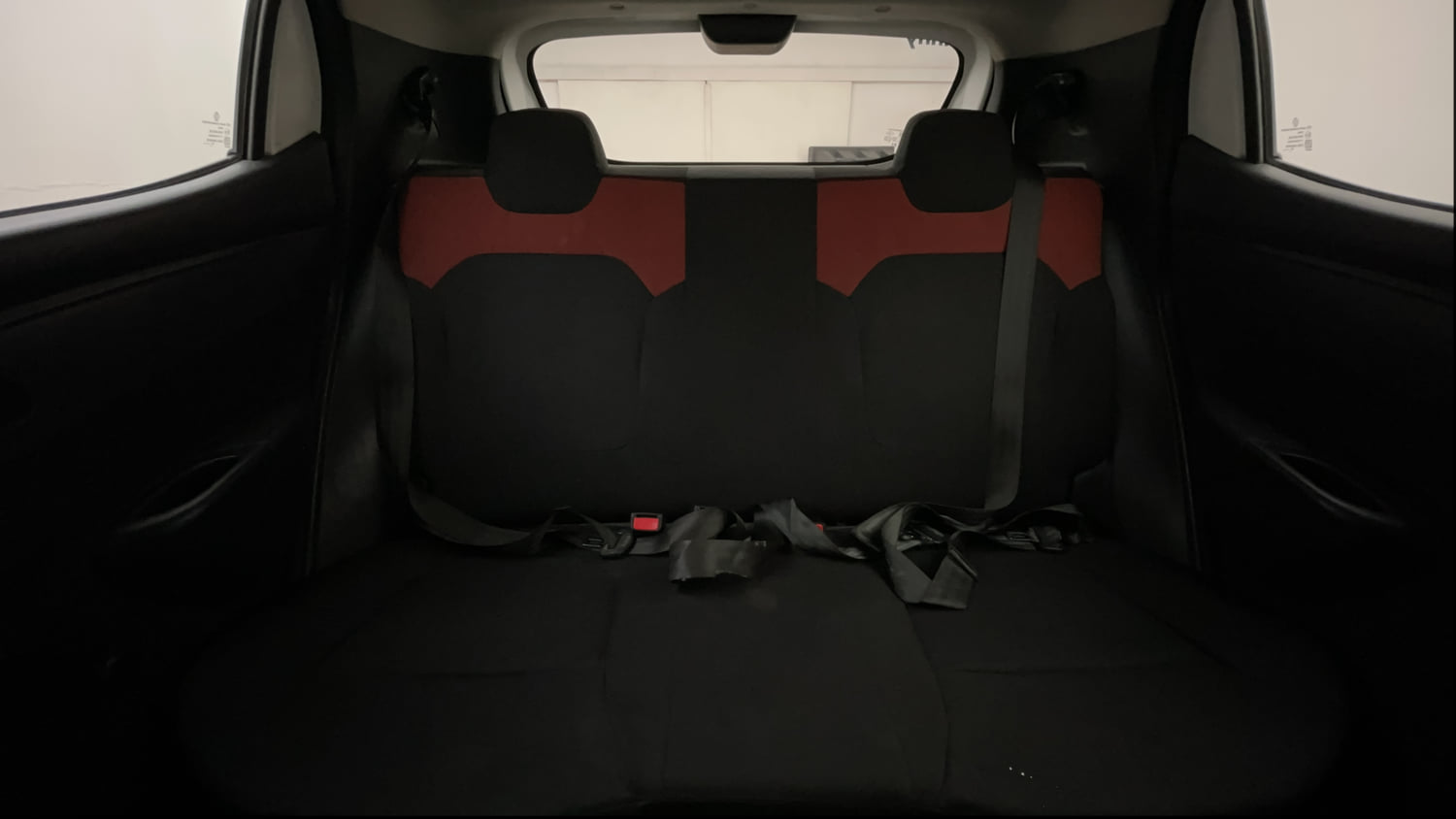 Used 2015 Renault Kwid RXT Petrol Manual interior REAR SEAT CONDITION VIEW