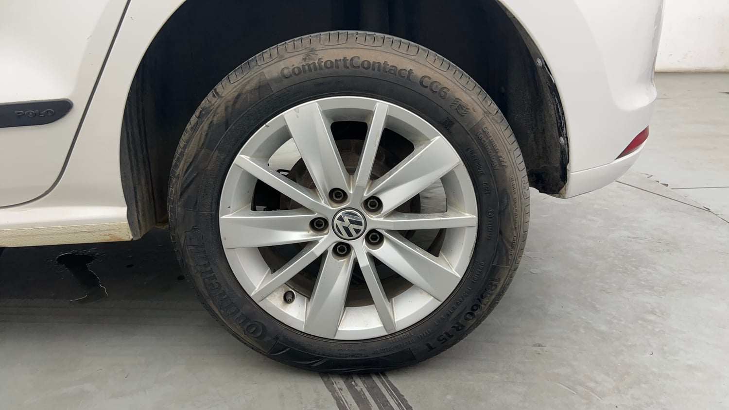 Used 2014 Volkswagen Polo Highline1.2L (P) Petrol Manual tyres LEFT REAR TYRE RIM VIEW