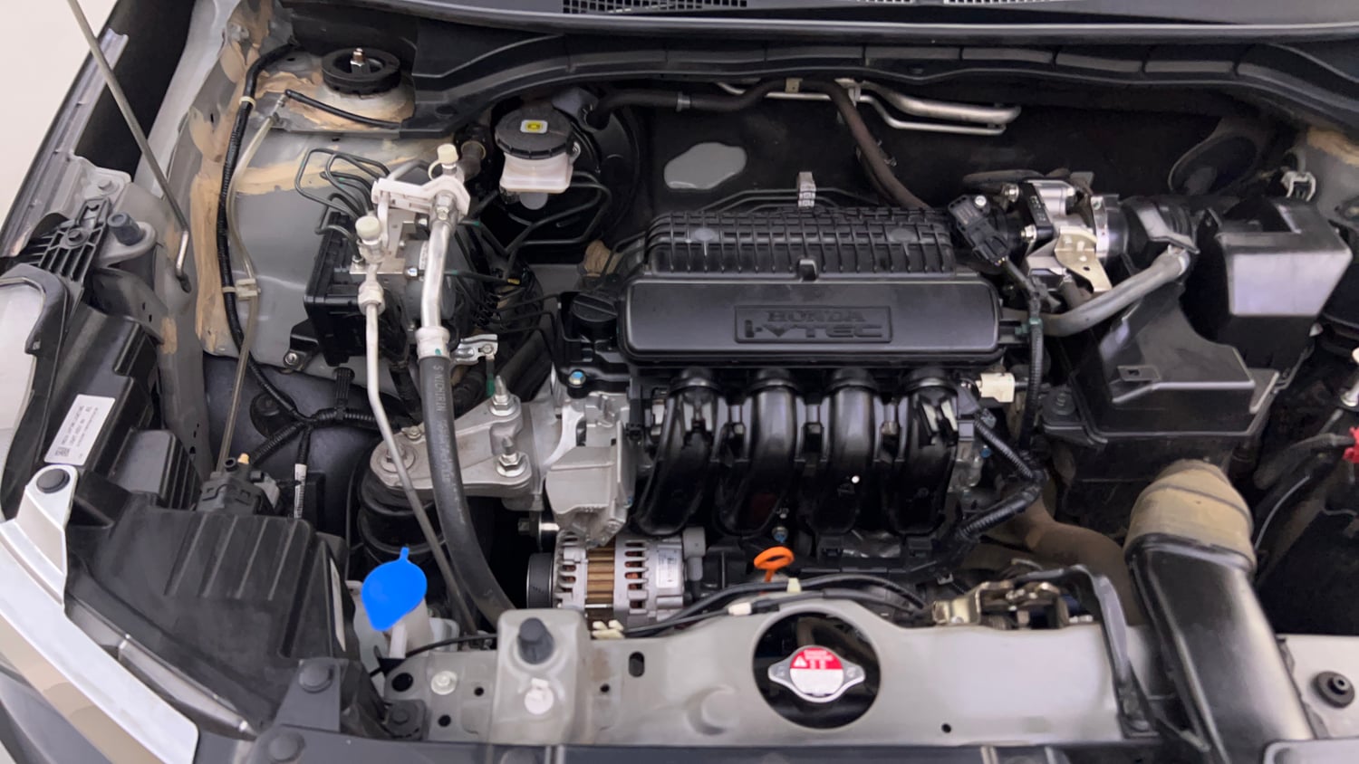 Used 2025 Honda Amaze VX 1.2 Petrol CVT Petrol Automatic engine ENGINE RIGHT SIDE VIEW