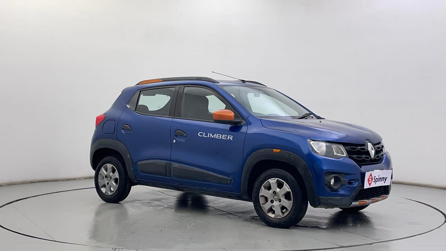 Used 2017 Renault Kwid CLIMBER 1.0 Petrol Manual exterior RIGHT FRONT CORNER VIEW
