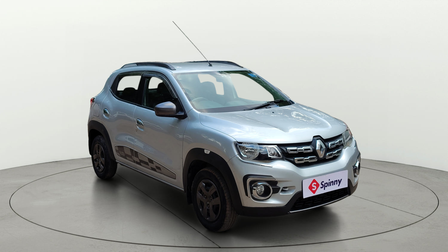 Used 2018 Renault Kwid 1.0 RXT Petrol Manual exterior RIGHT FRONT CORNER VIEW