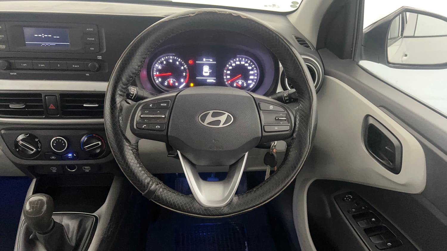 Used 2023 Hyundai Grand i10 Nios Magna 1.2 Kappa VTVT Petrol Manual interior STEERING VIEW