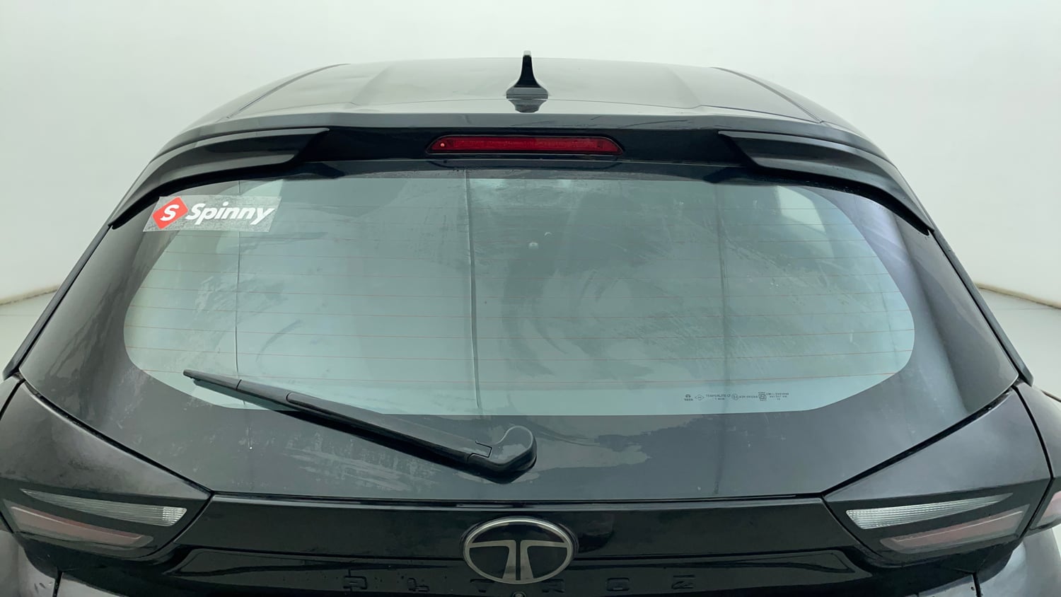 Used 2024 Tata Altroz XZ Plus (S) Dark Edition Petrol Manual exterior BACK WINDSHIELD VIEW