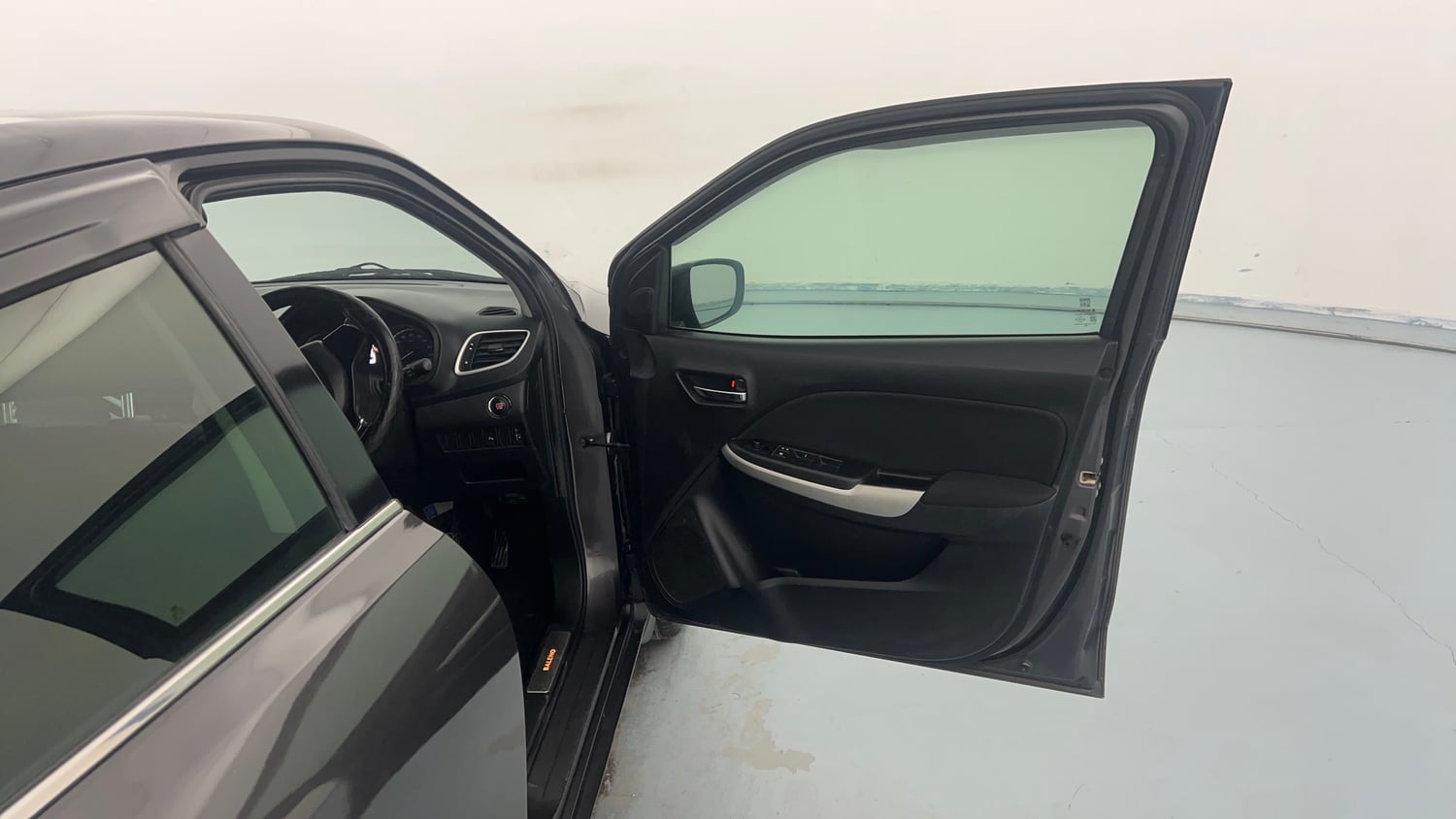 Used 2017 Maruti Suzuki Baleno Zeta 1.2 Petrol Manual interior RIGHT FRONT DOOR OPEN VIEW