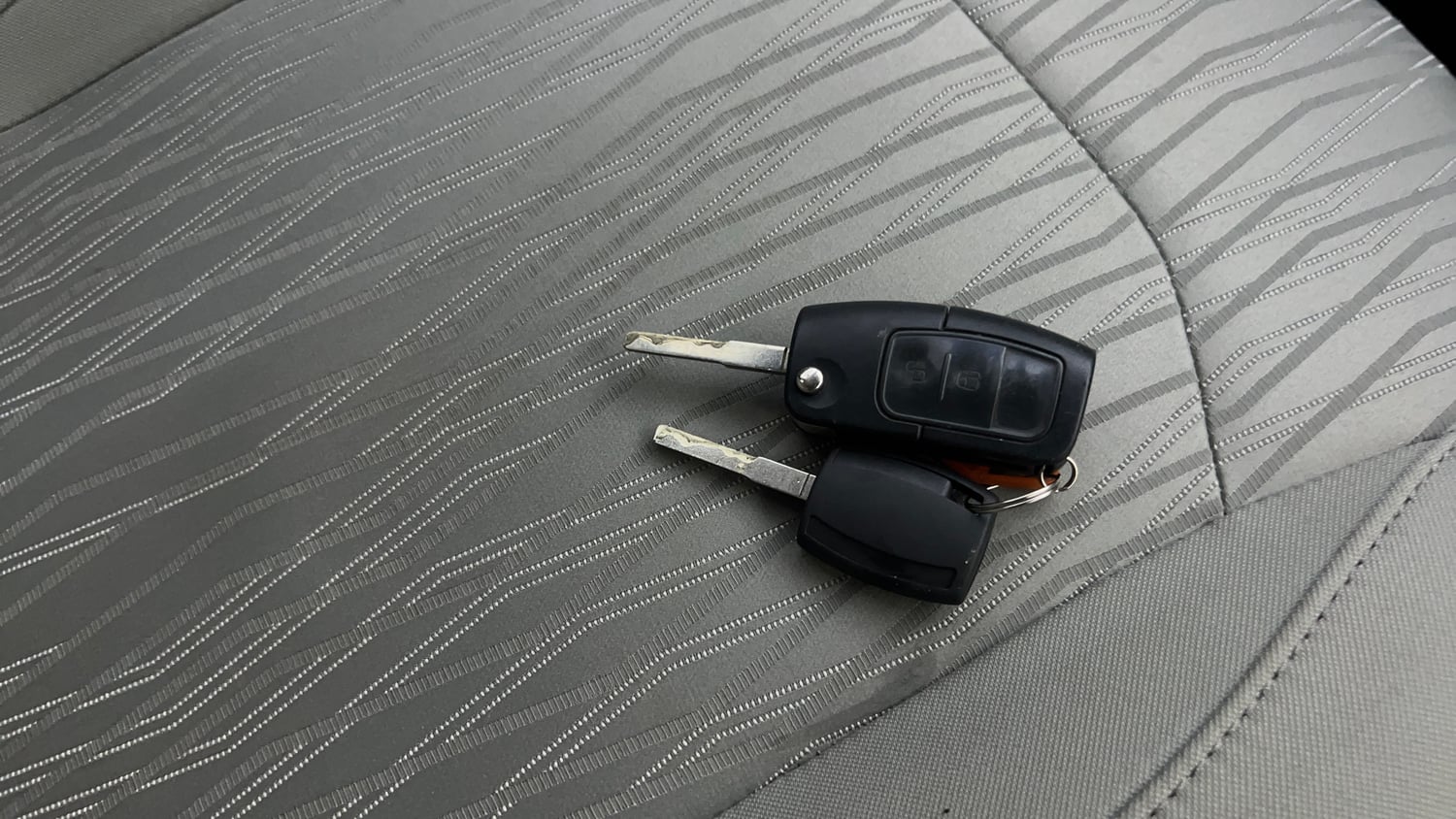 Used 2015 Ford EcoSport Titanium 1.5 Ti-VCT AT Petrol Automatic extra CAR KEY VIEW