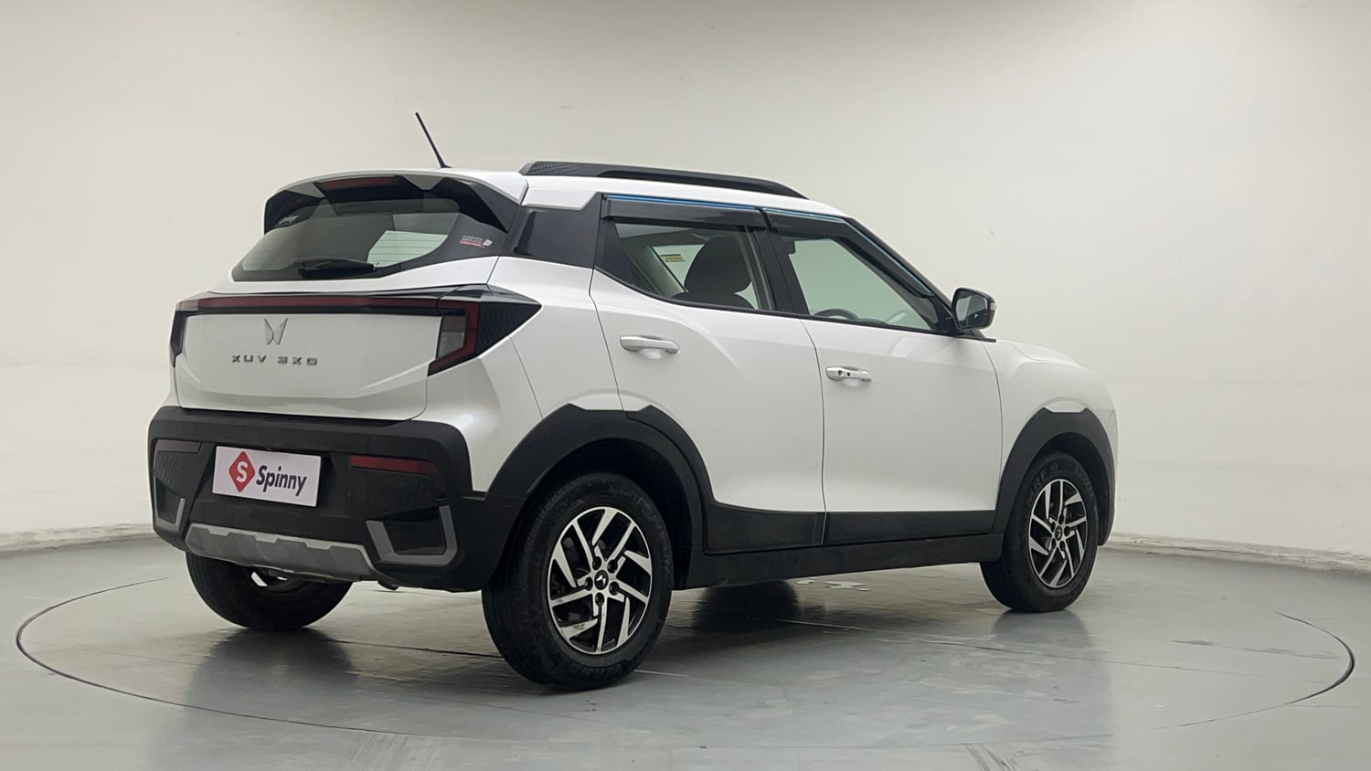 Used 2024 Mahindra XUV 3XO AX5 1.5 Diesel Diesel Manual exterior RIGHT REAR CORNER VIEW