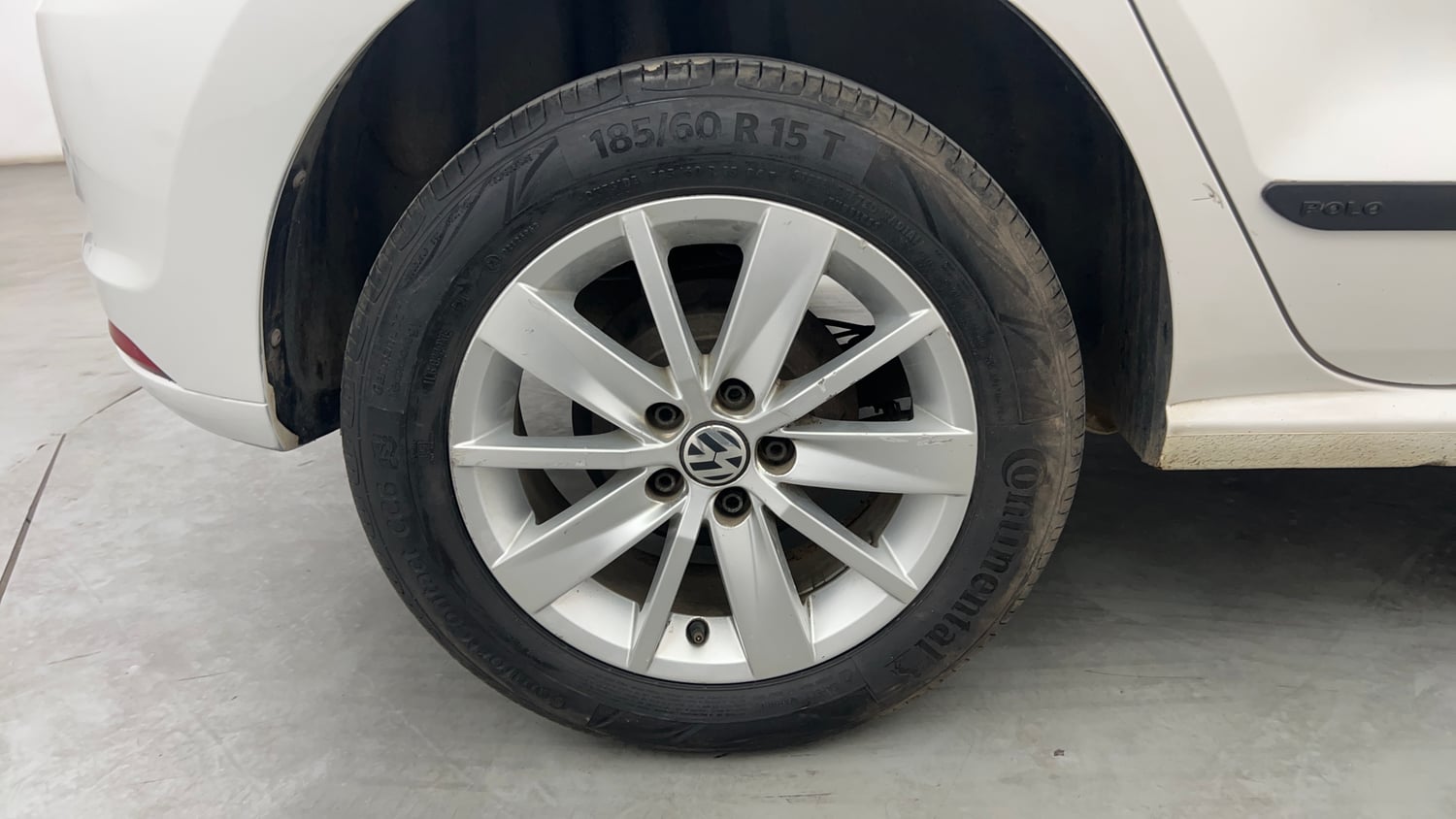 Used 2014 Volkswagen Polo Highline1.2L (P) Petrol Manual tyres RIGHT REAR TYRE RIM VIEW