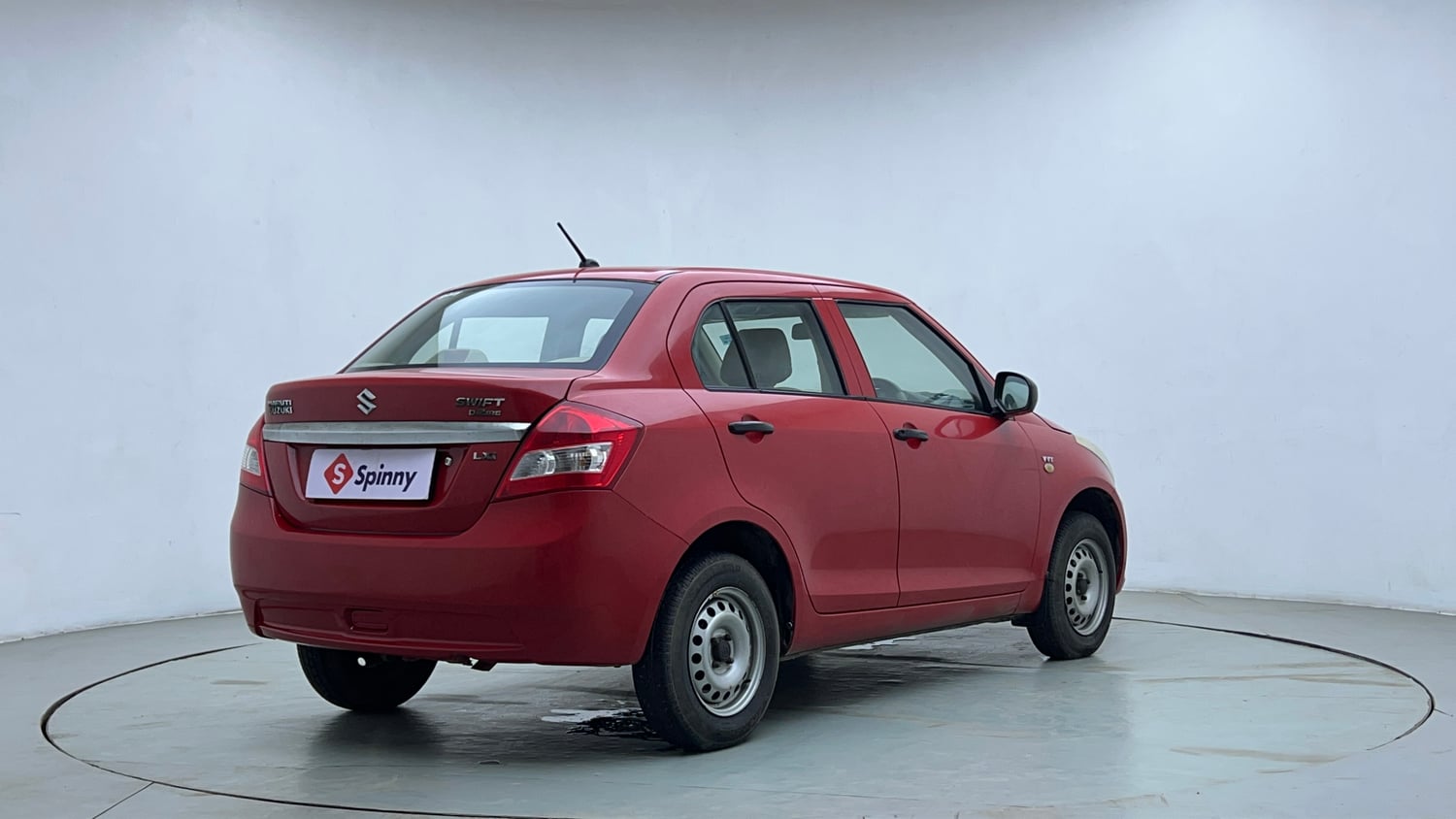 Used 2014 Maruti Suzuki Swift Dzire LXI Petrol Manual exterior RIGHT REAR CORNER VIEW