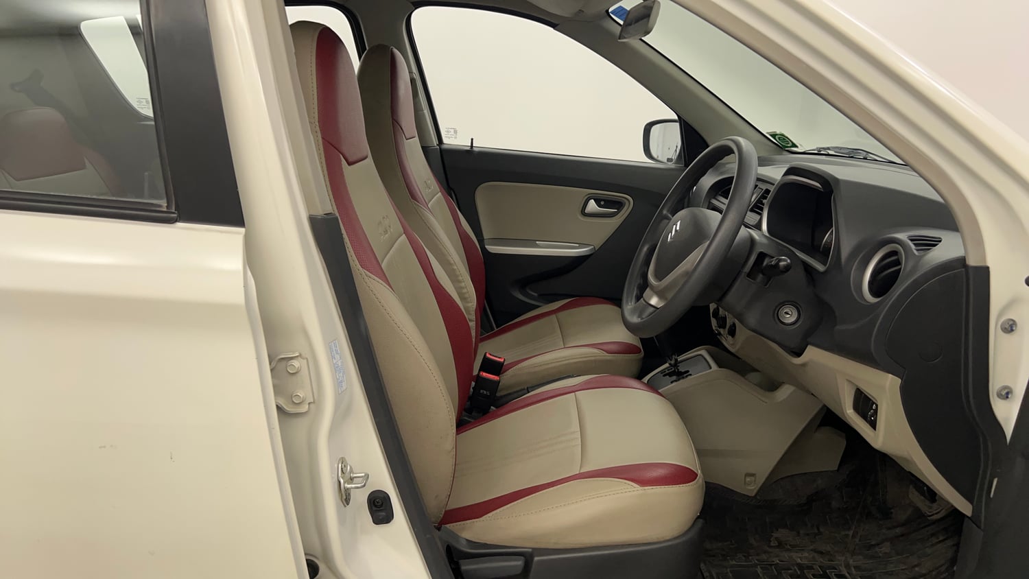 Used 2016 Maruti Suzuki Alto K10 VXi AMT Petrol Automatic interior RIGHT SIDE FRONT DOOR CABIN VIEW