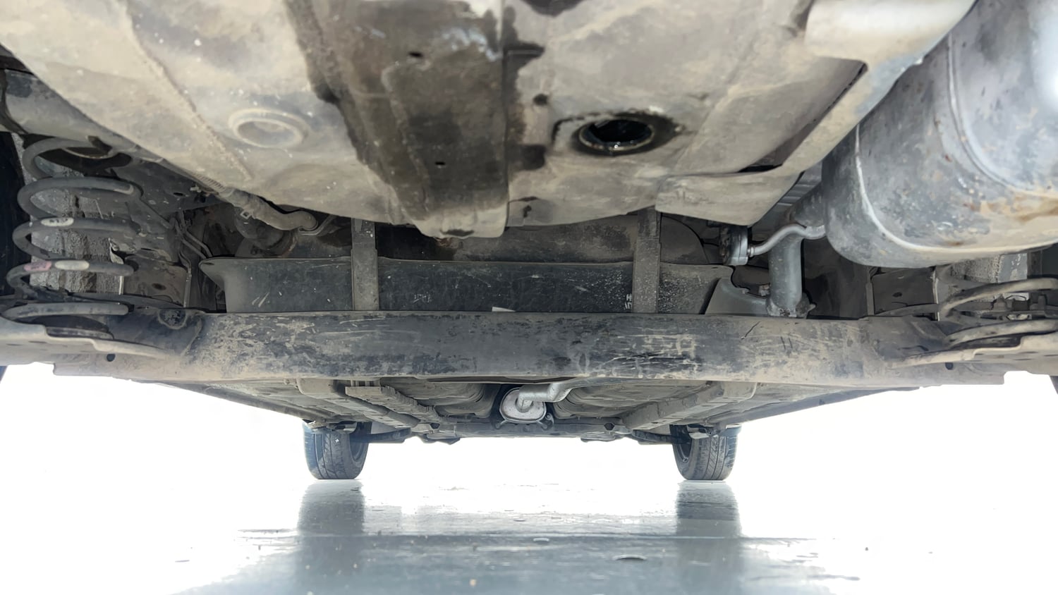Used 2014 Hyundai Xcent S 1.2 Petrol Manual extra REAR UNDERBODY VIEW (TAKEN FROM REAR)