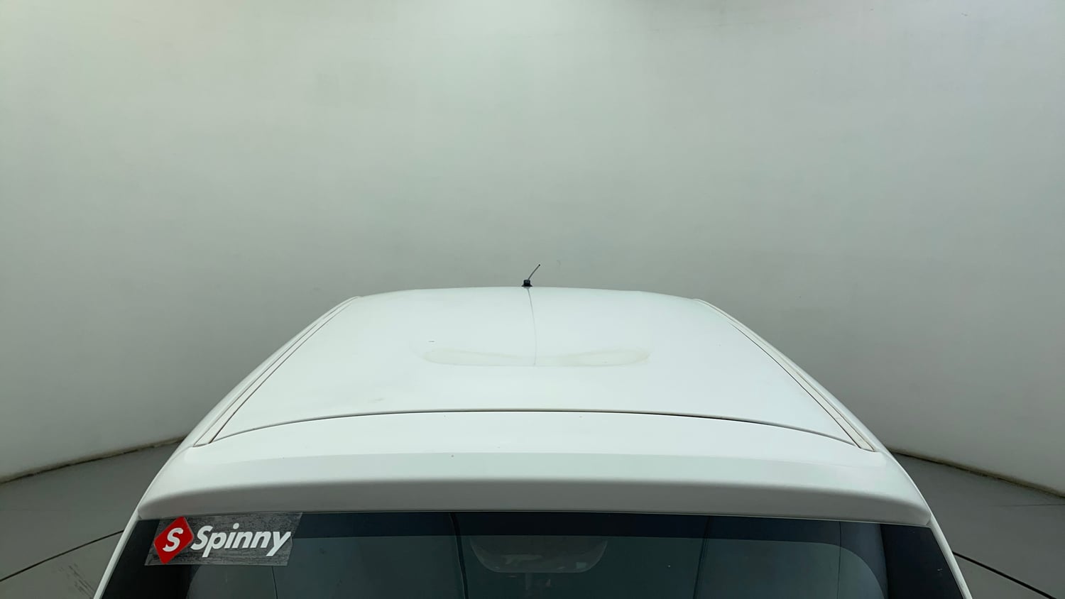 Used 2015 Renault Kwid RXT Petrol Manual exterior EXTERIOR ROOF VIEW