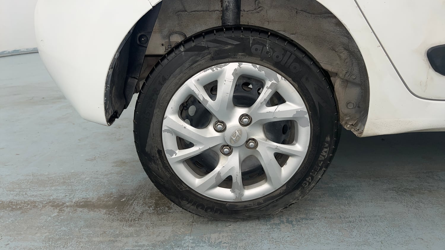 Used 2018 Hyundai Grand i10 Sportz (O) U2 1.2 CRDi Diesel Manual tyres RIGHT REAR TYRE RIM VIEW