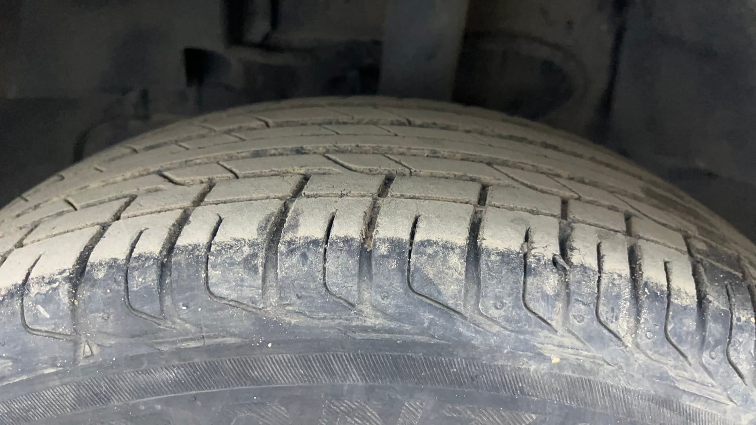 Used 2022 Tata Nexon XM Plus (S) Petrol Manual tyres LEFT FRONT TYRE TREAD VIEW