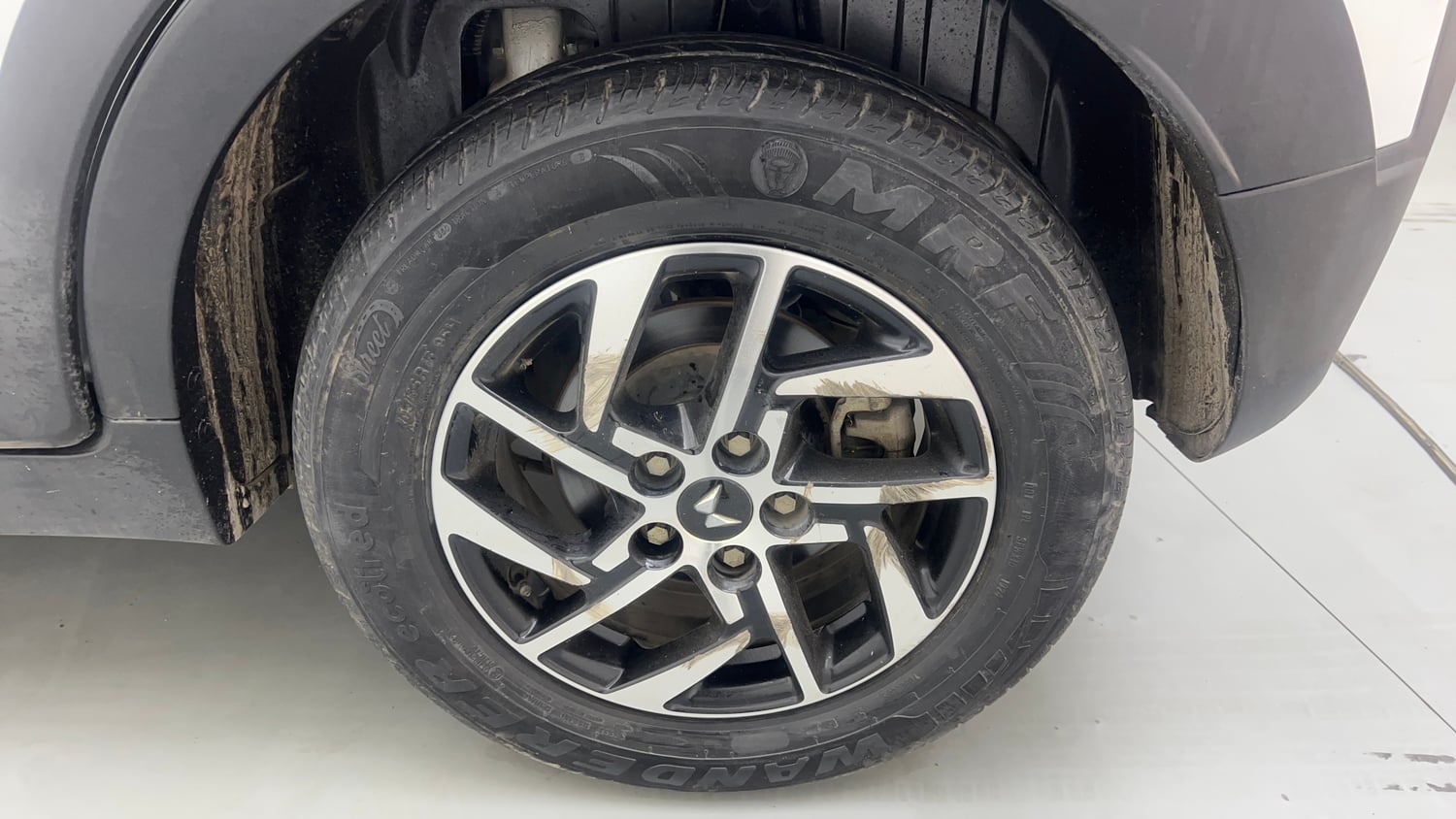 Used 2024 Mahindra XUV 3XO AX5 1.5 Diesel Diesel Manual tyres LEFT REAR TYRE RIM VIEW