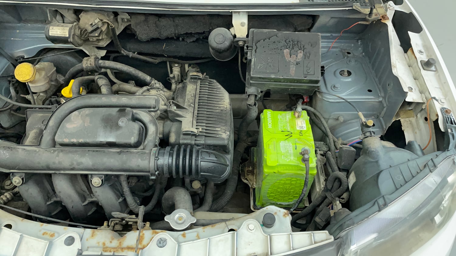 Used 2015 Renault Kwid RXT Petrol Manual engine ENGINE LEFT SIDE VIEW