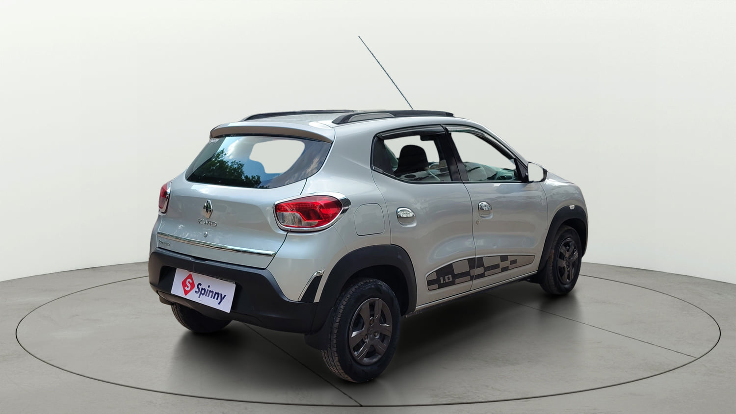 Used 2018 Renault Kwid 1.0 RXT Petrol Manual exterior RIGHT REAR CORNER VIEW