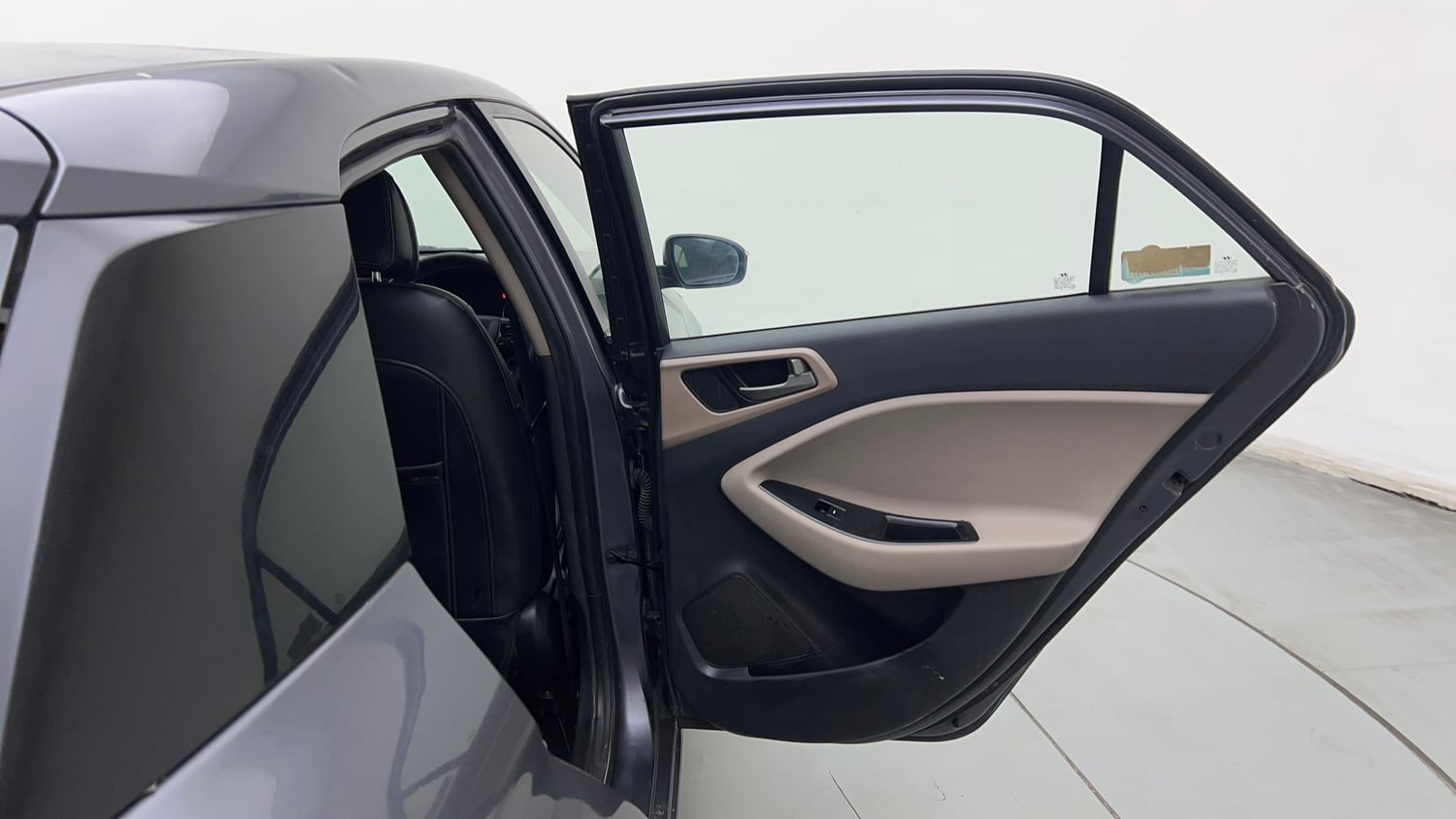 Used 2017 Hyundai Elite i20 Sportz 1.2 Petrol Manual interior RIGHT REAR DOOR OPEN VIEW