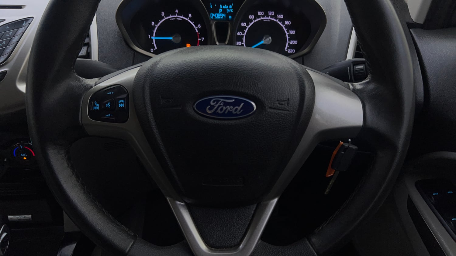 Used 2015 Ford EcoSport Titanium 1.5 Ti-VCT AT Petrol Automatic top_features Airbags