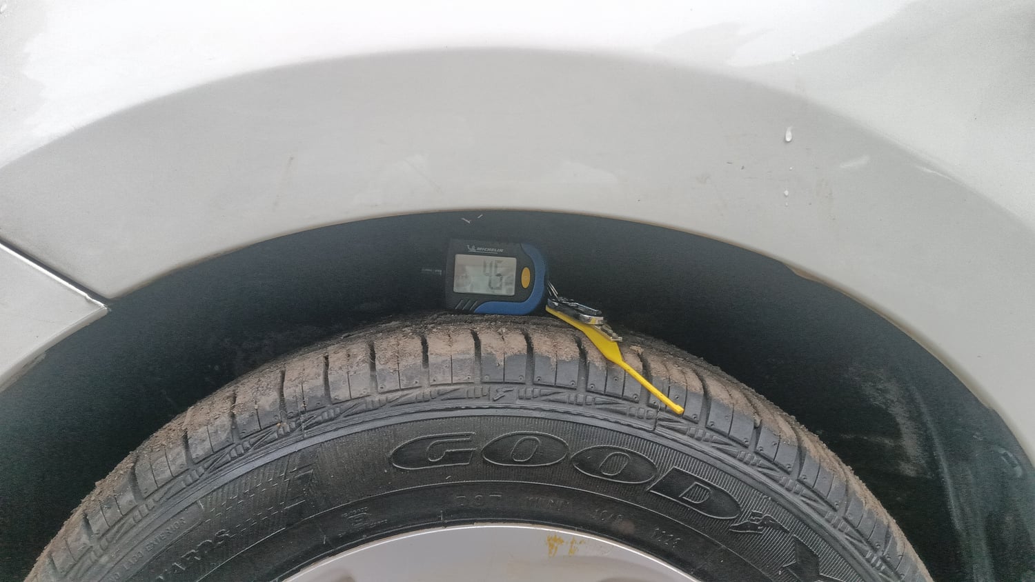 Used 2021 Maruti Suzuki Celerio ZXi AMT Petrol Automatic tyres LEFT FRONT TYRE TREAD VIEW
