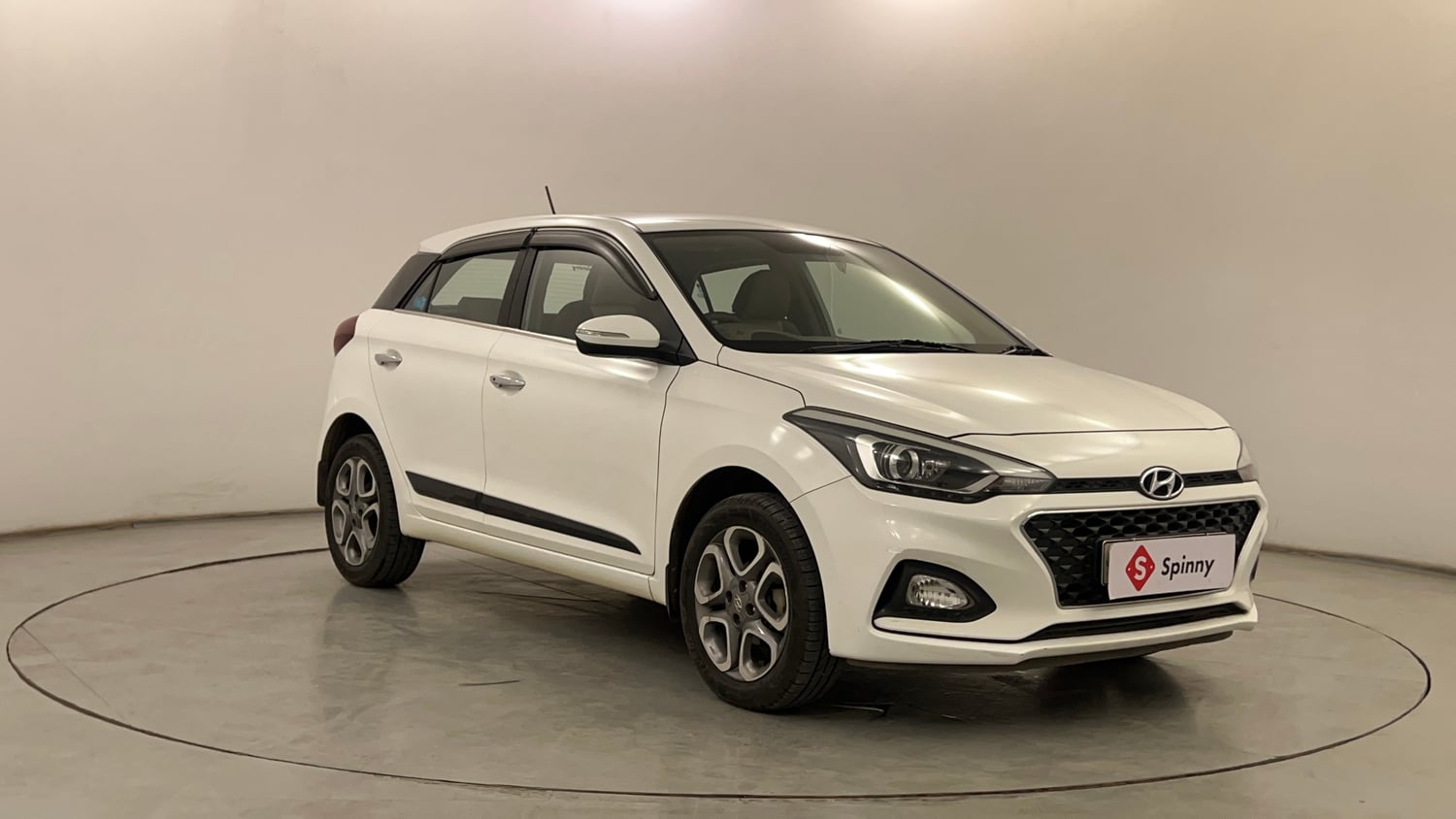 Used 2020 Hyundai Elite i20 Asta 1.2 (O) Petrol Manual exterior RIGHT FRONT CORNER VIEW