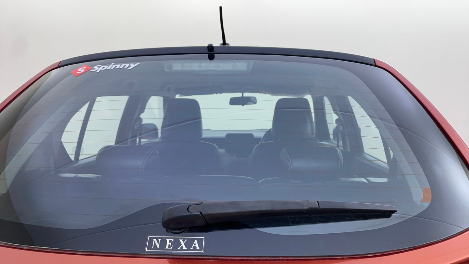 Used 2017 Maruti Suzuki Ignis Zeta 1.2 AMT Petrol Automatic top_features Rear wiper