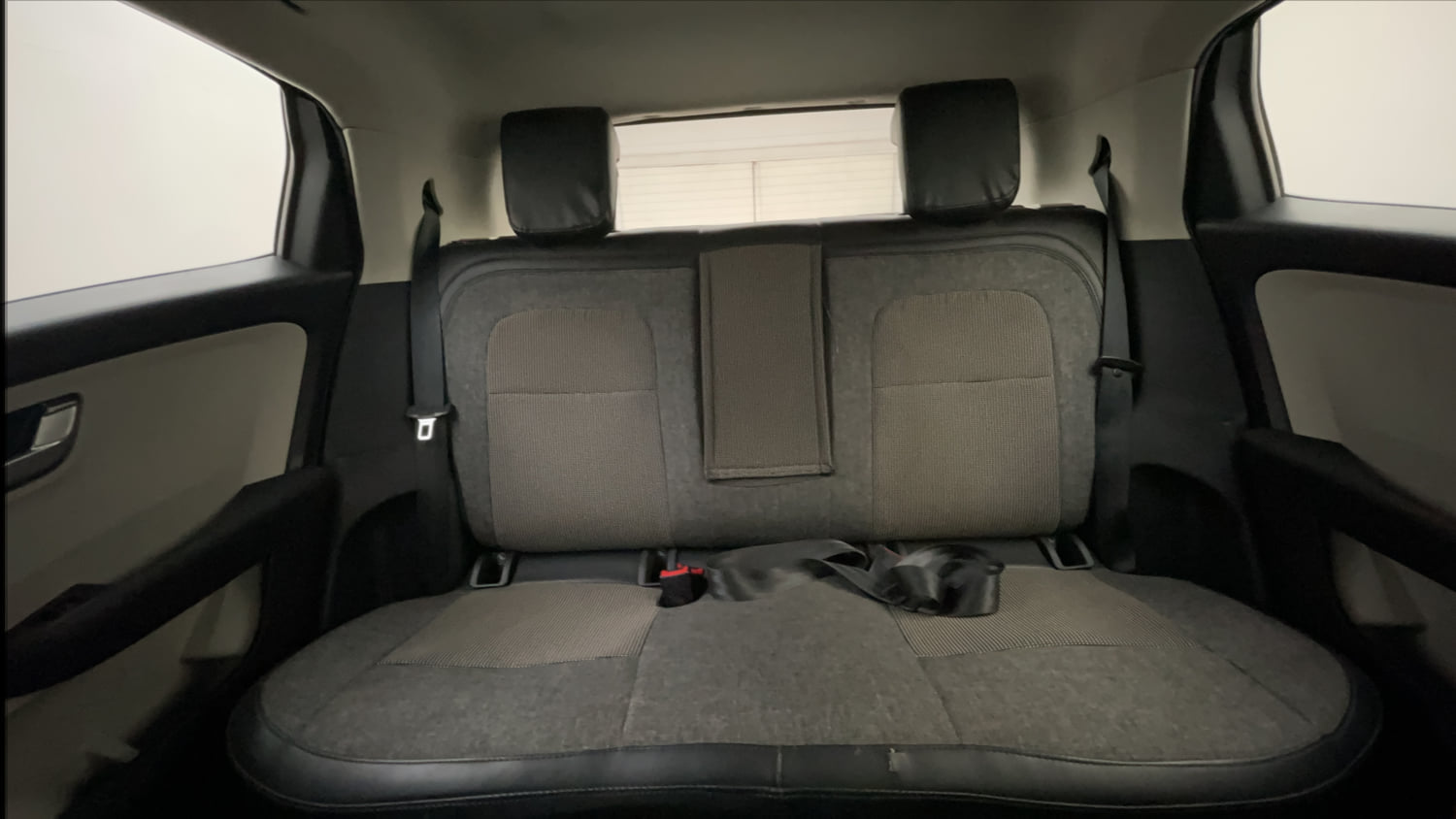 Used 2021 Tata Altroz XZ Diesel Diesel Manual interior REAR SEAT CONDITION VIEW