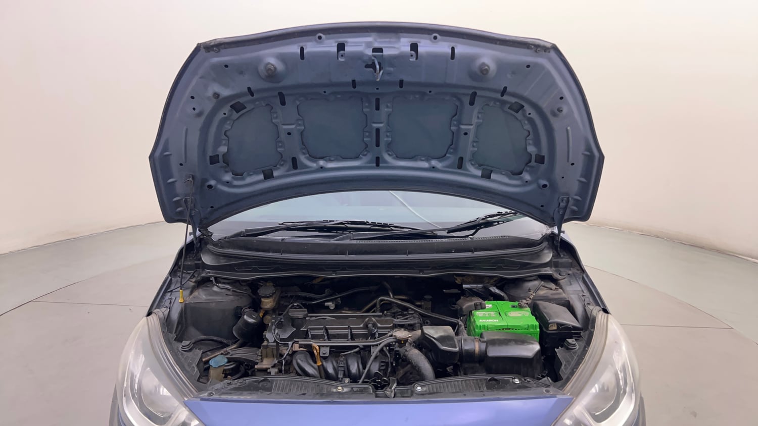 Used 2013 Hyundai i20 Era 1.2 Petrol Manual engine ENGINE & BONNET OPEN FRONT VIEW