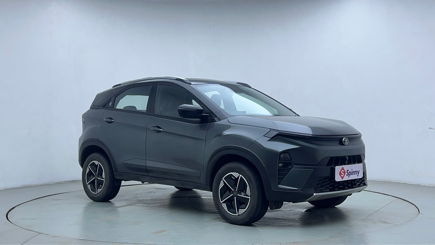 Used 2025 Tata Nexon Fearless Plus S 1.2 Revotron Petrol 7DCA DT Petrol Automatic exterior RIGHT FRONT CORNER VIEW