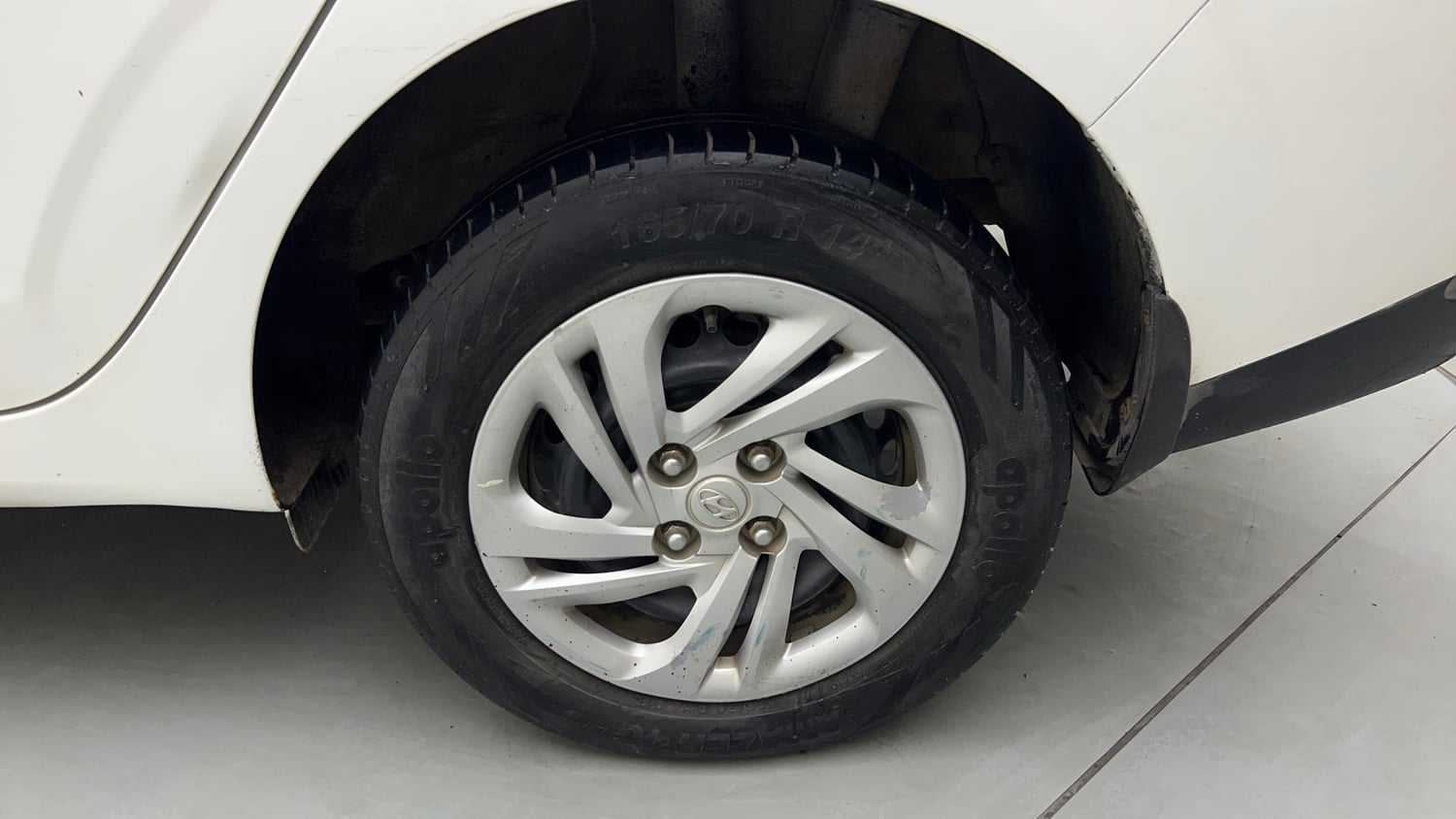 Used 2021 Hyundai Aura S 1.2 CNG Cng Manual tyres LEFT REAR TYRE RIM VIEW