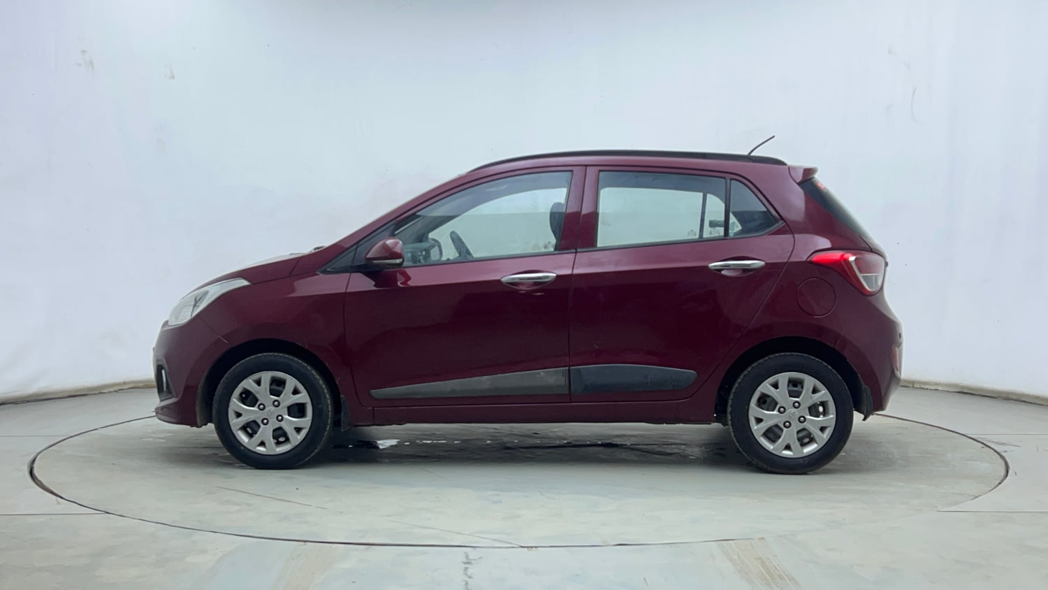 Used 2014 Hyundai Grand i10 Sportz 1.2 Kappa VTVT Petrol Manual exterior LEFT SIDE VIEW