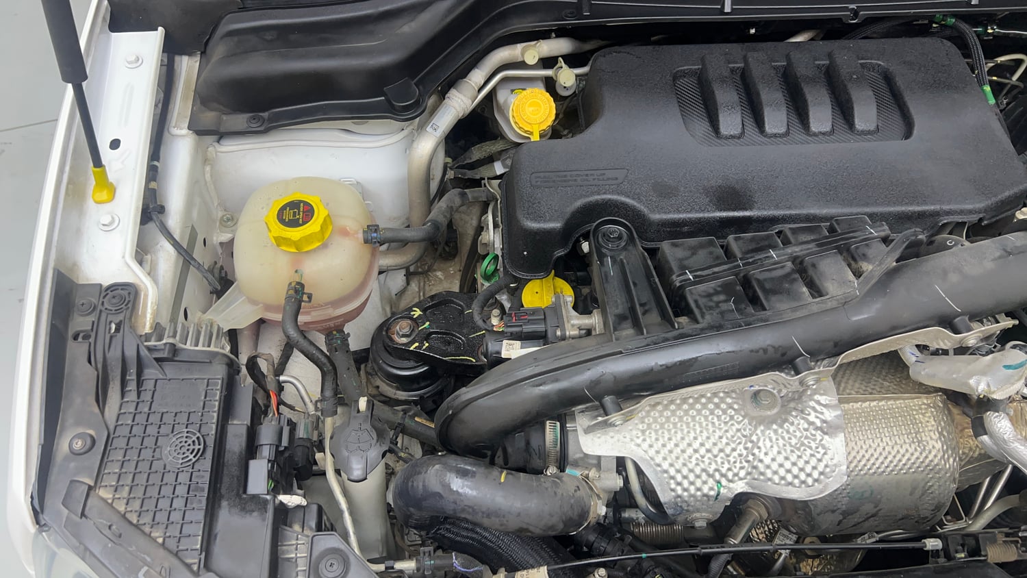 Used 2024 Mahindra XUV 3XO AX5 1.5 Diesel Diesel Manual engine ENGINE RIGHT SIDE VIEW