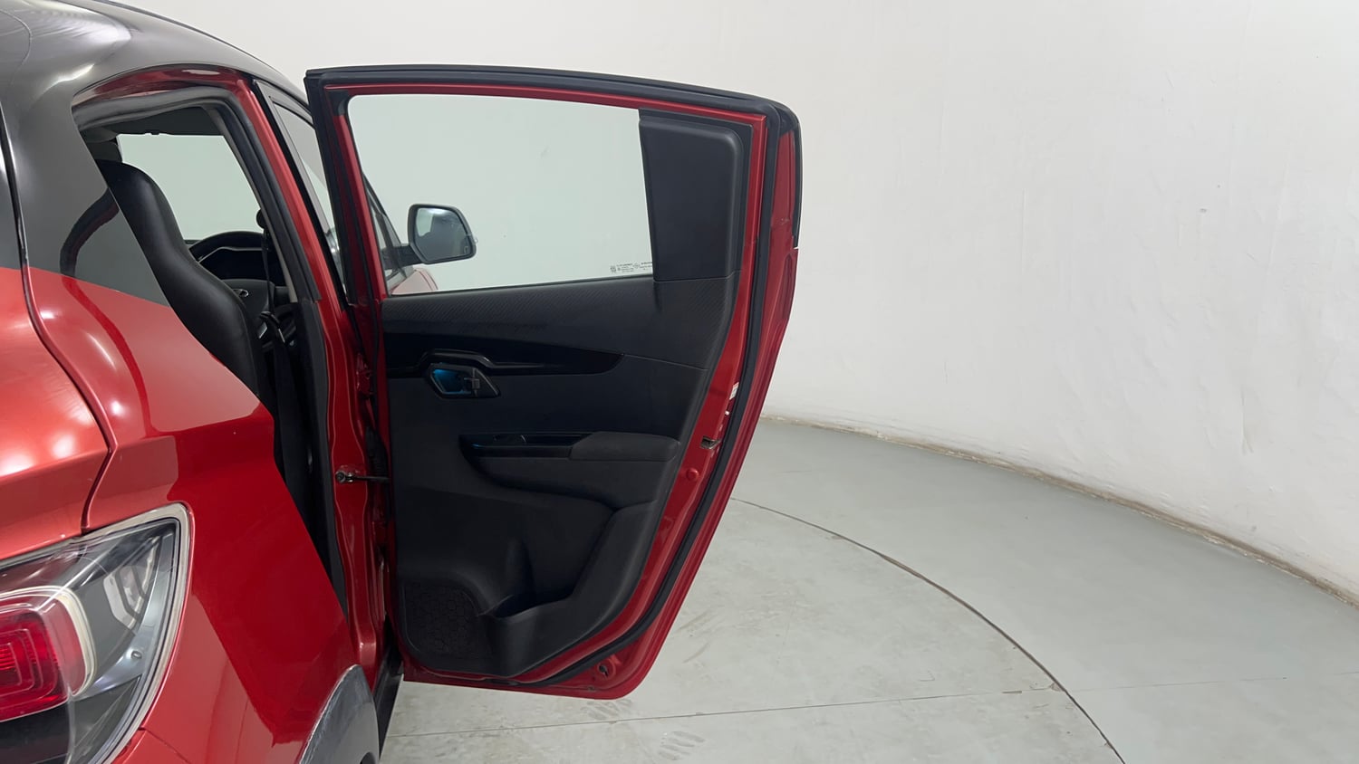 Used 2018 Mahindra KUV100 NXT K8 6 STR Petrol Manual interior RIGHT REAR DOOR OPEN VIEW
