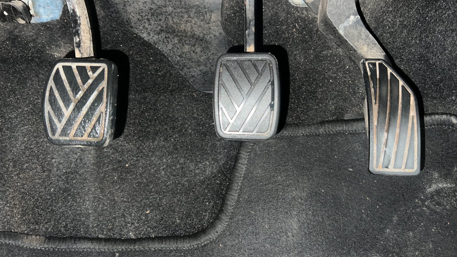 Used 2016 Maruti Suzuki Swift VDi Diesel Manual interior PEDALS VIEW