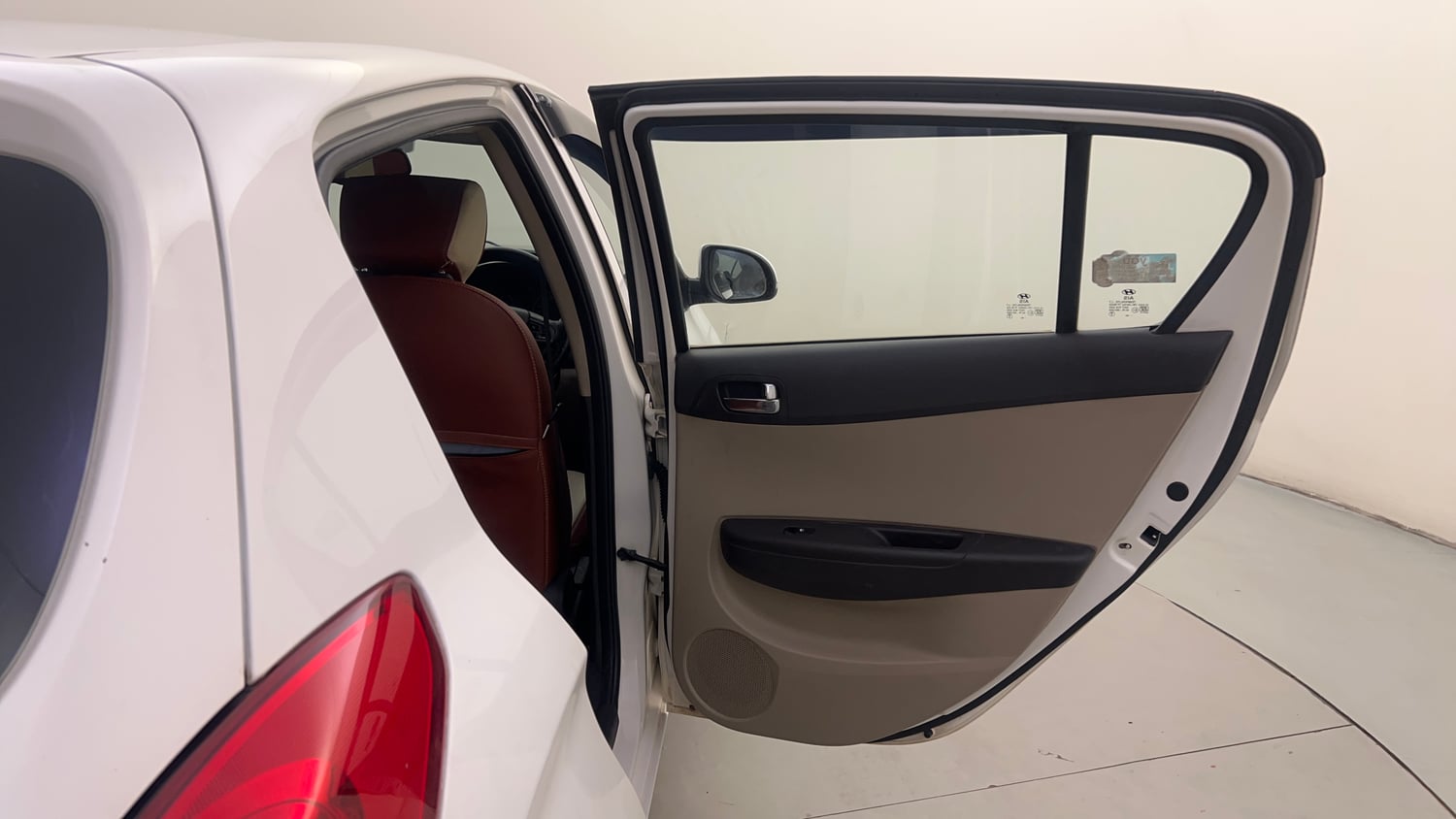 Used 2012 Hyundai i20 Sportz 1.2 Petrol Manual interior RIGHT REAR DOOR OPEN VIEW
