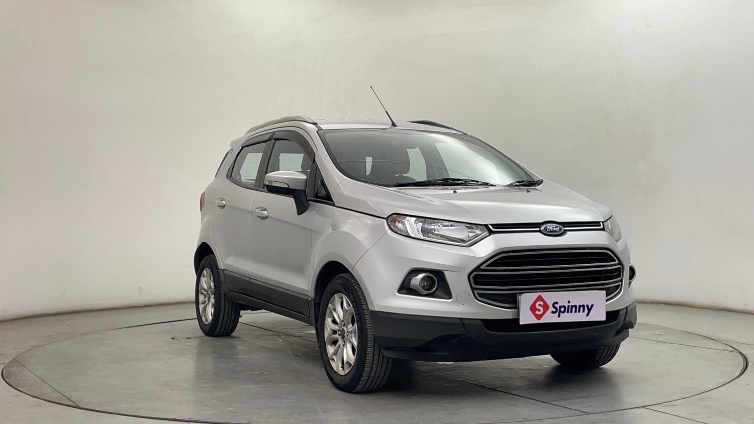 Used 2016 Ford EcoSport Titanium 1.5L TDCi Diesel Manual exterior RIGHT FRONT CORNER VIEW