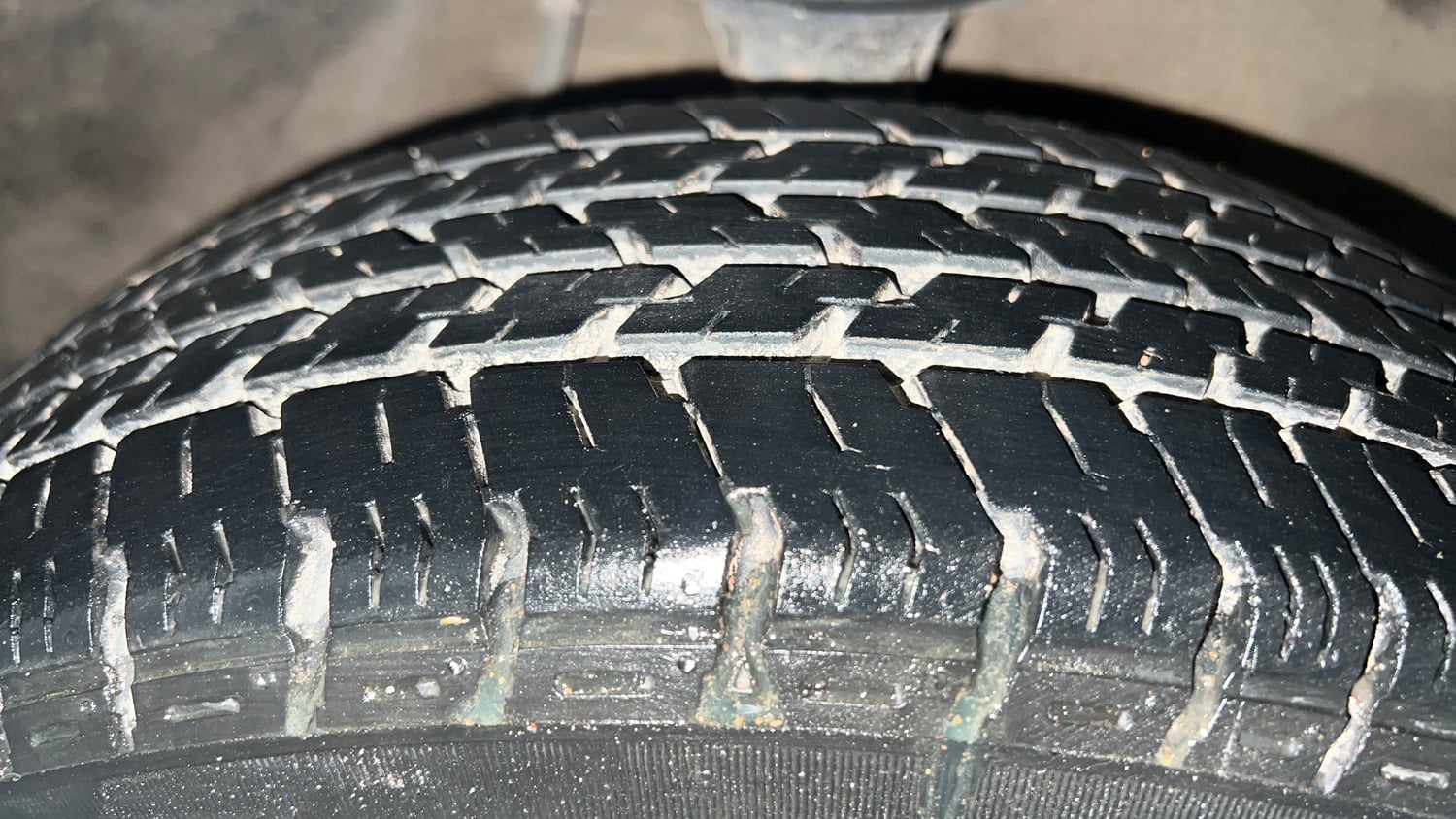 Used 2020 Tata Tiago XT Petrol Manual tyres RIGHT FRONT TYRE TREAD VIEW