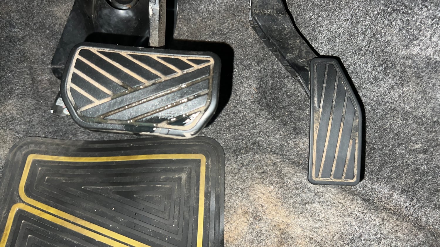 Used 2020 Tata Tiago XT Petrol Manual interior PEDALS VIEW