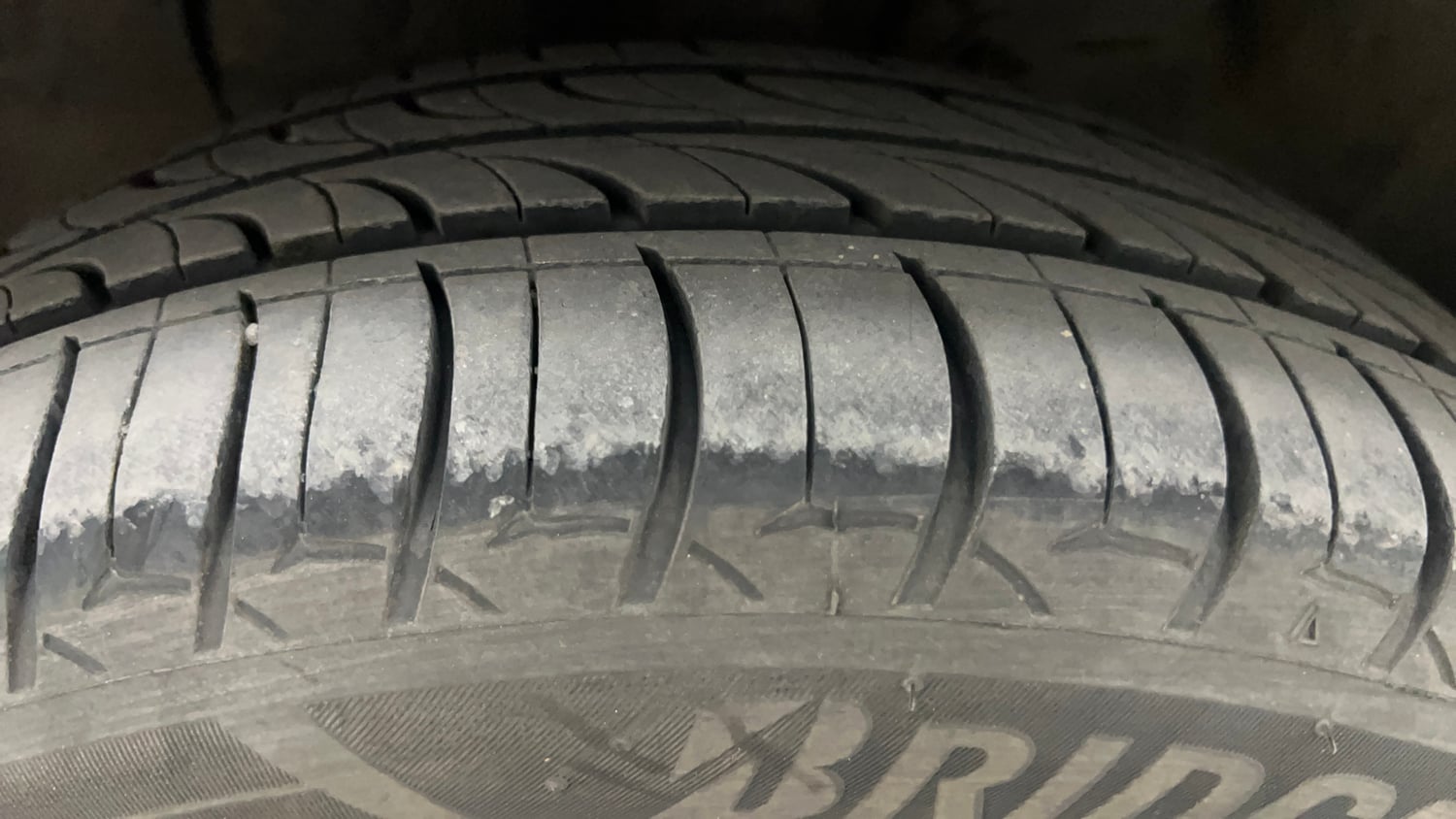 Used 2020 Hyundai Elite i20 Asta 1.2 (O) Petrol Manual tyres LEFT FRONT TYRE TREAD VIEW