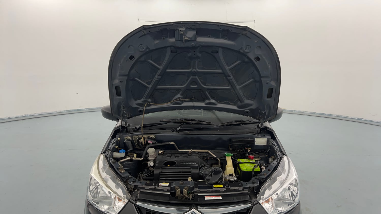 Used 2020 Tata Tiago XT Petrol Manual engine ENGINE & BONNET OPEN FRONT VIEW
