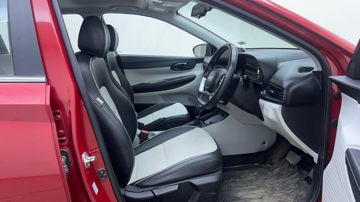 Used 2023 Hyundai New i20 Asta (O) 1.2 IVT Petrol Automatic interior RIGHT SIDE FRONT DOOR CABIN VIEW