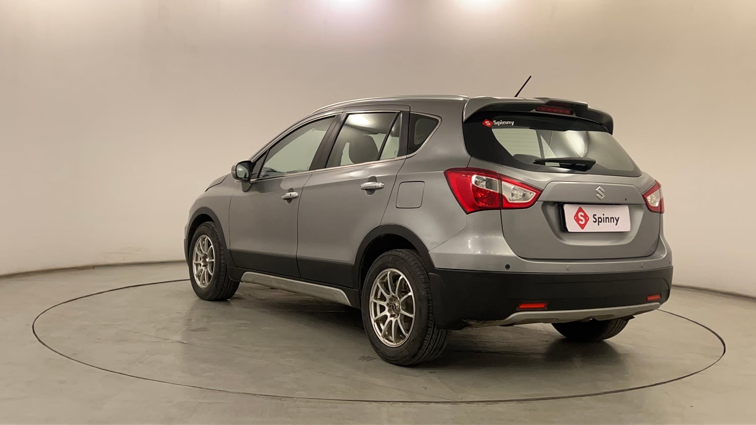 Used 2015 Maruti Suzuki S-Cross Alpha 1.6 Diesel Manual exterior LEFT REAR CORNER VIEW