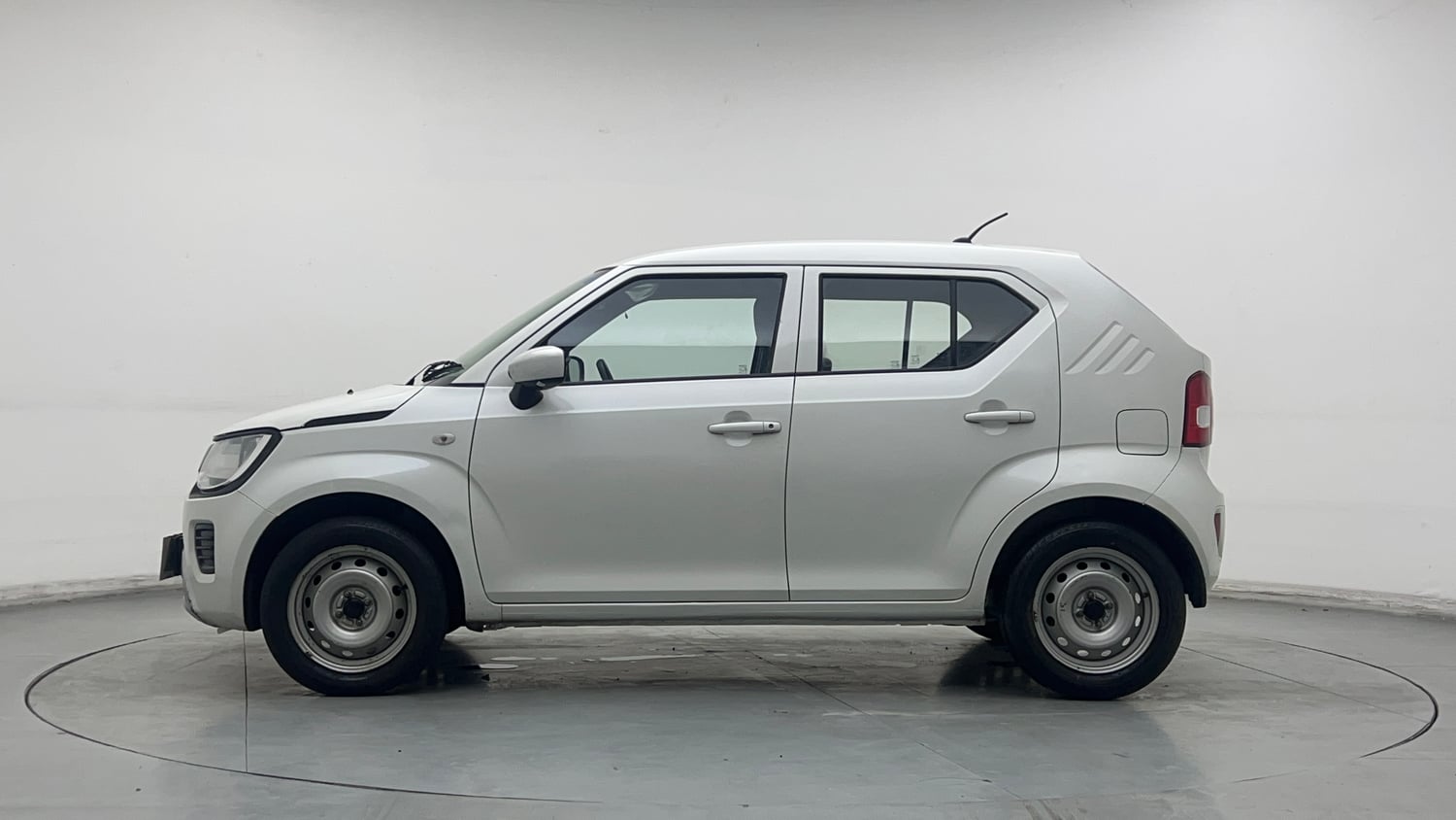 Used 2022 Maruti Suzuki Ignis Sigma 1.2 MT Petrol Manual exterior LEFT SIDE VIEW