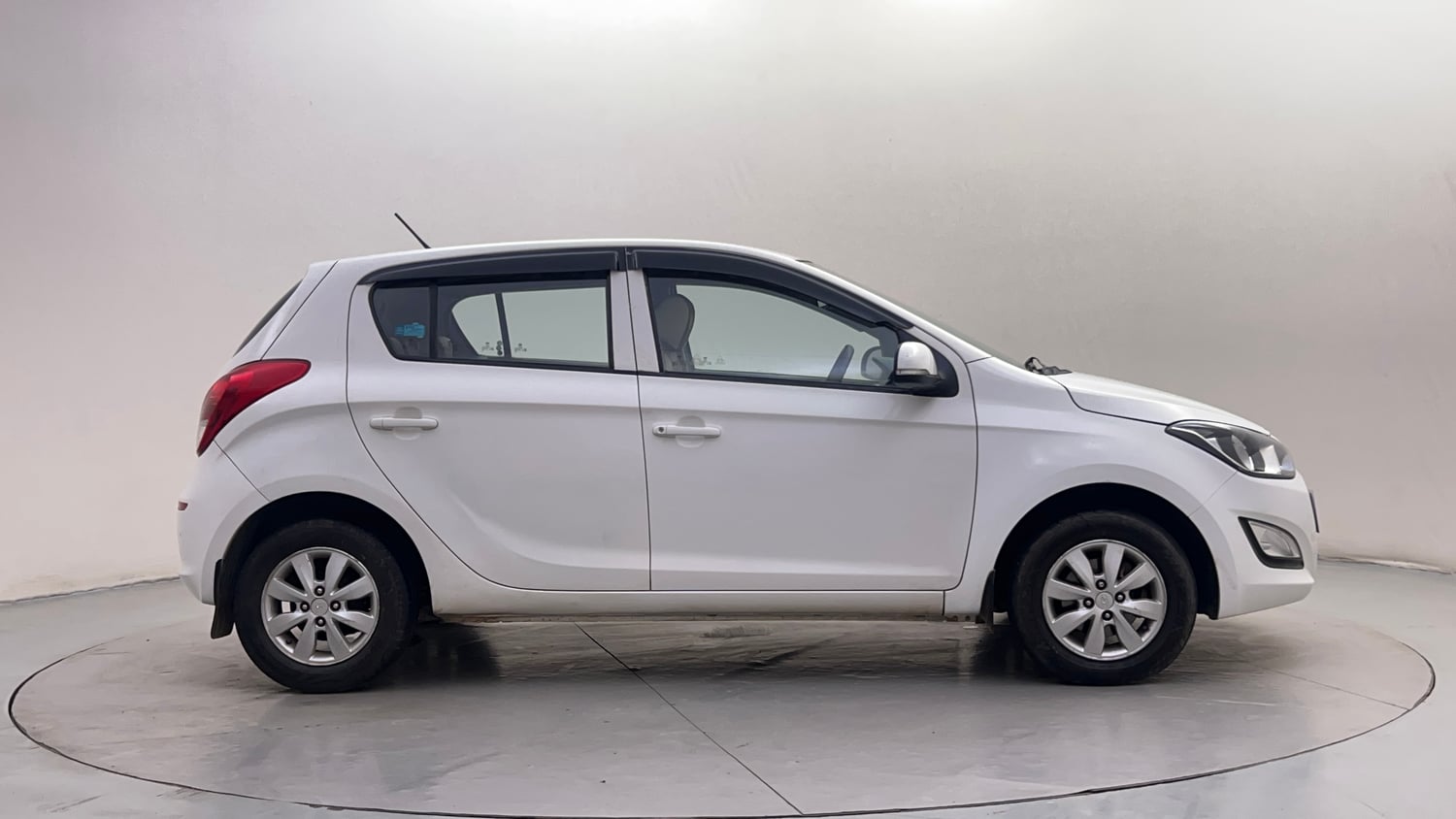 Used 2012 Hyundai i20 Sportz 1.2 Petrol Manual exterior RIGHT SIDE VIEW